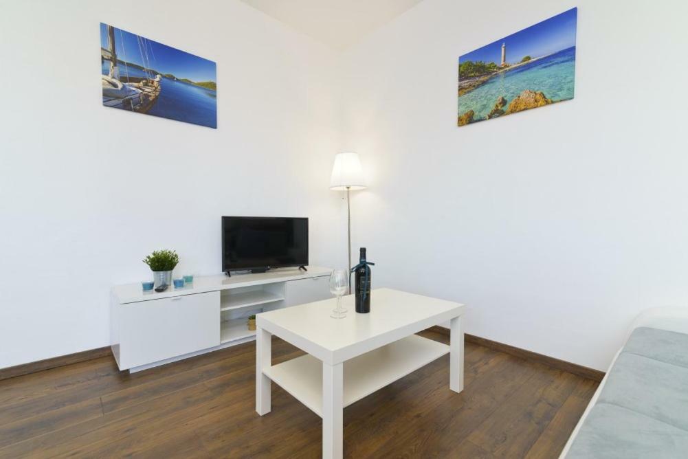 Apartment Dragana, Jezera, Island Murter Luaran gambar